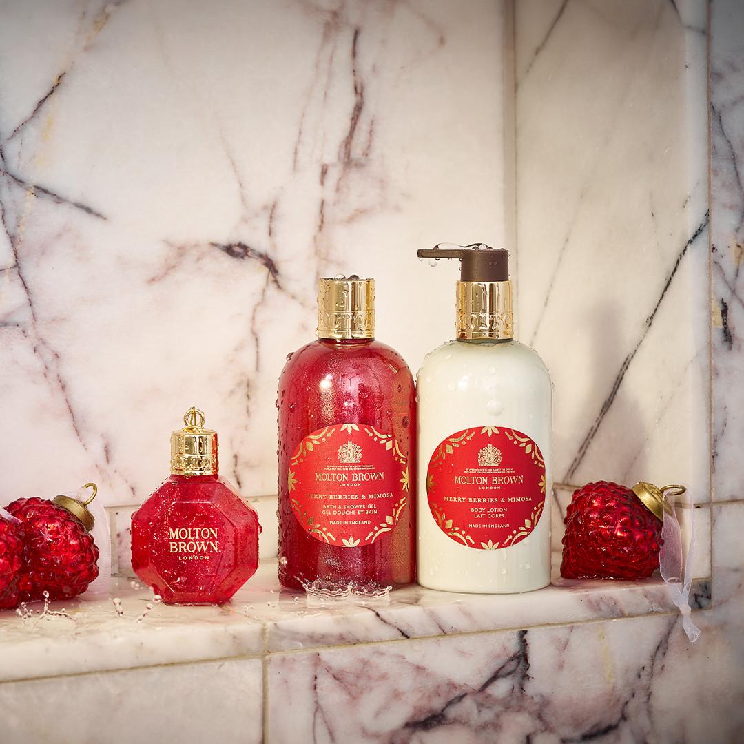 https://media.moltonbrown.co.uk/i/moltonbrown/WBB1498_uk_Berries-Mimosa-Body-Wash-Gift-Set_image_06?$mobPDPImg$&fmt=jpg&img404=https://media.moltonbrown.co.uk/i/moltonbrown/WBB1498_uk_Berries-Mimosa-Body-Wash-Gift-Set_image_01&v=1