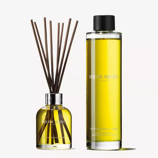Re-charge Black Pepper Aroma Reeds & Refill Gift Set | Molton Brown US
